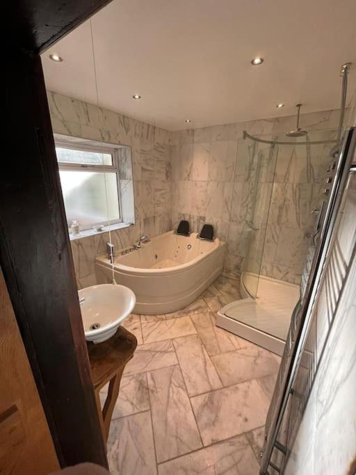 Brownhills Villa Eaton  Dış mekan fotoğraf