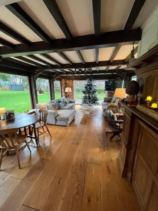Brownhills Villa Eaton  Dış mekan fotoğraf